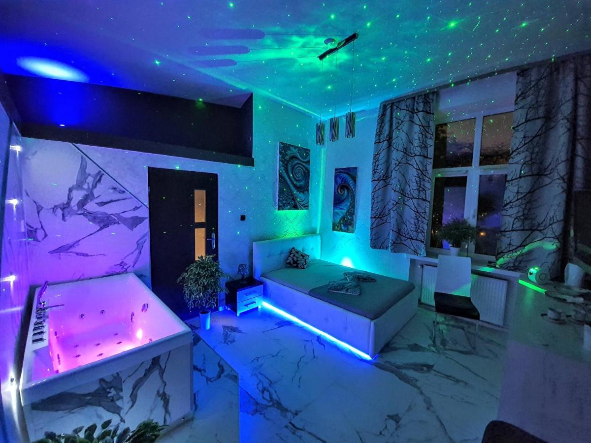 Apartament Z Jacuzzi Krakow Rynek Esterno foto