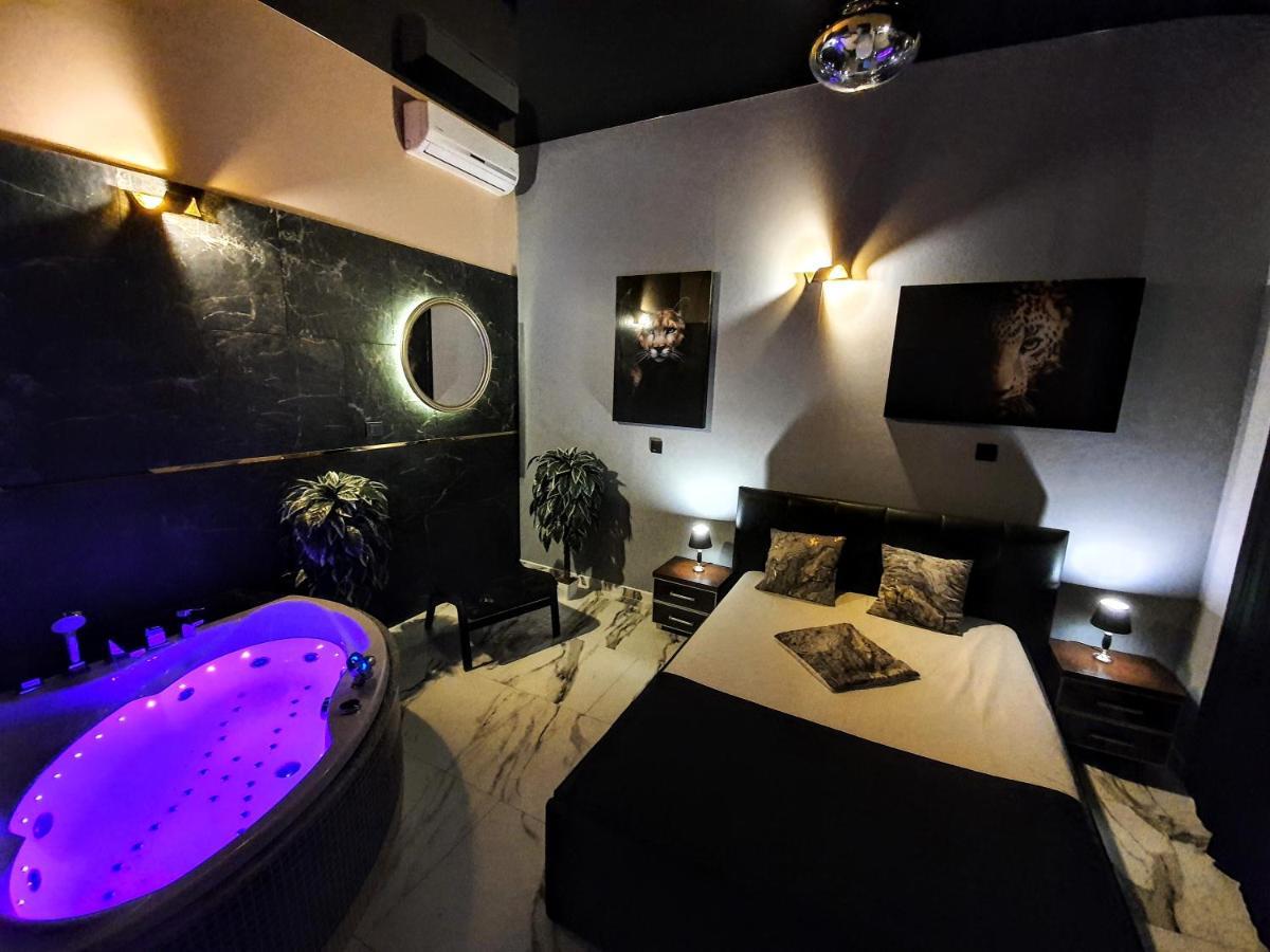 Apartament Z Jacuzzi Krakow Rynek Esterno foto